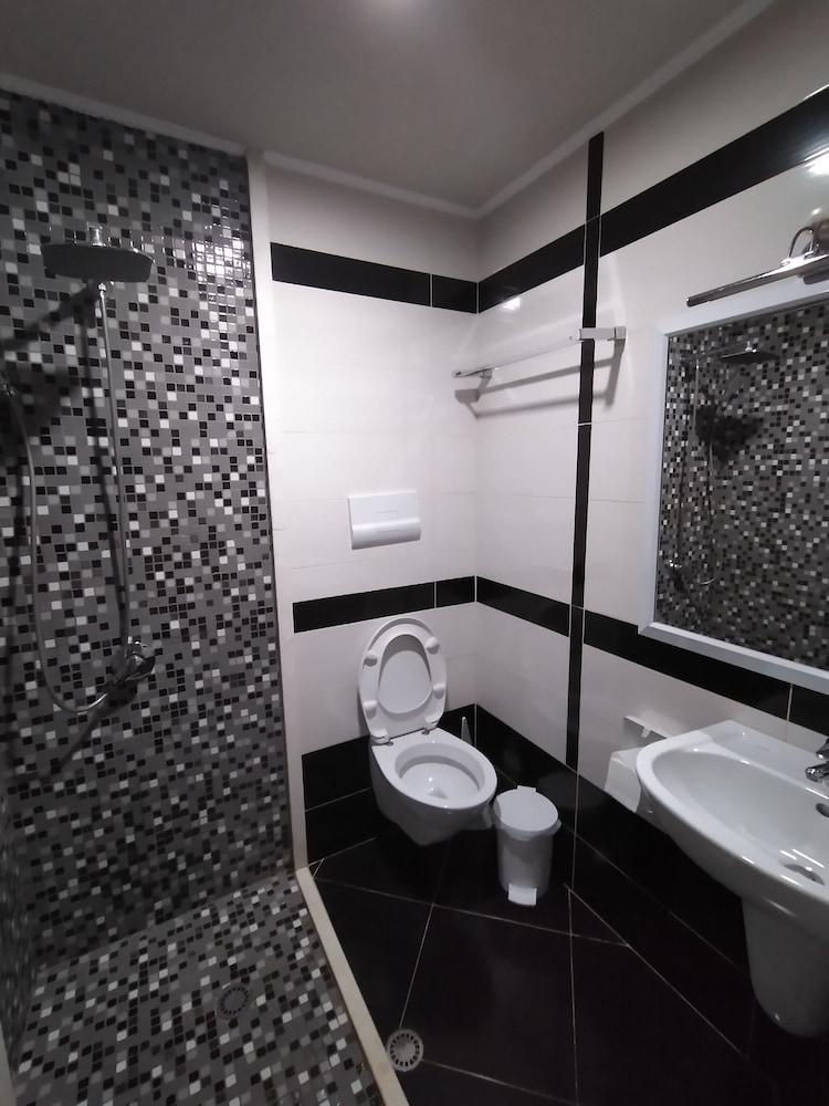 Hotel Kastria 地拉那 外观 照片