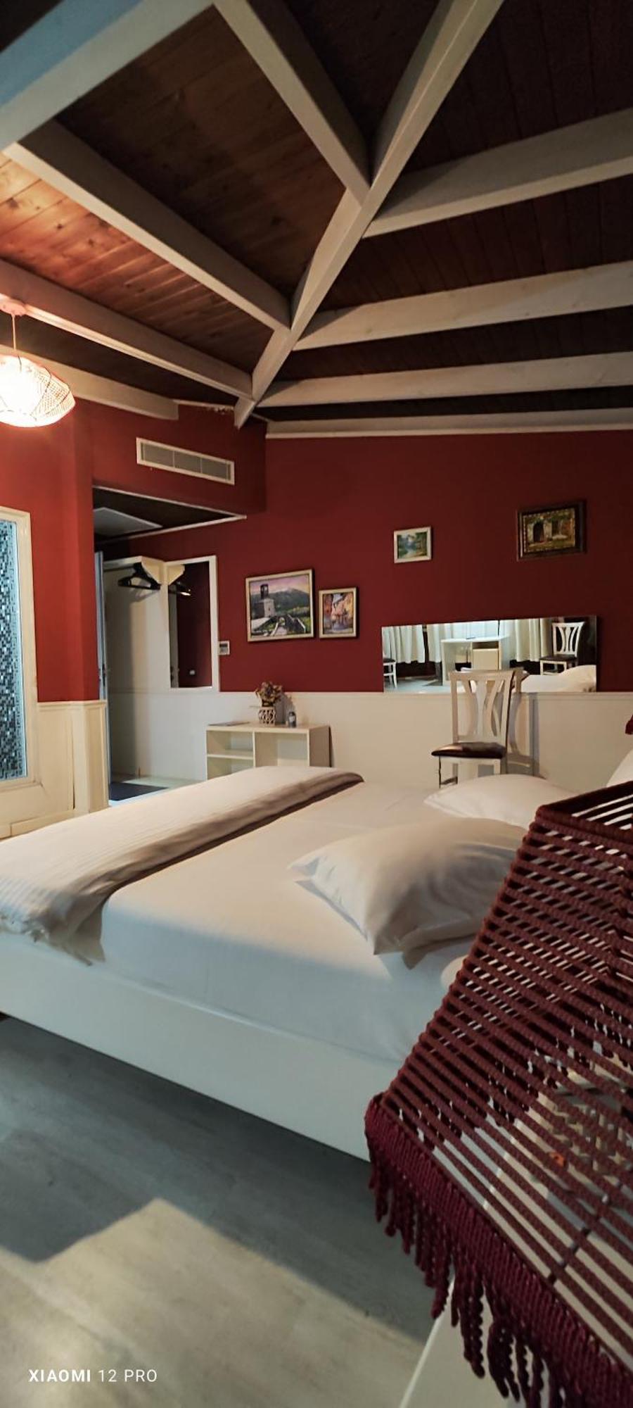 Hotel Kastria 地拉那 外观 照片