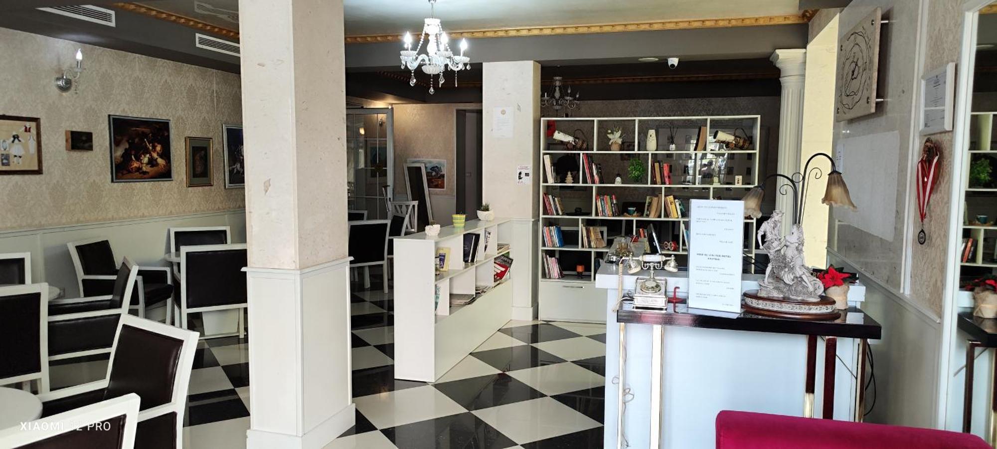 Hotel Kastria 地拉那 外观 照片