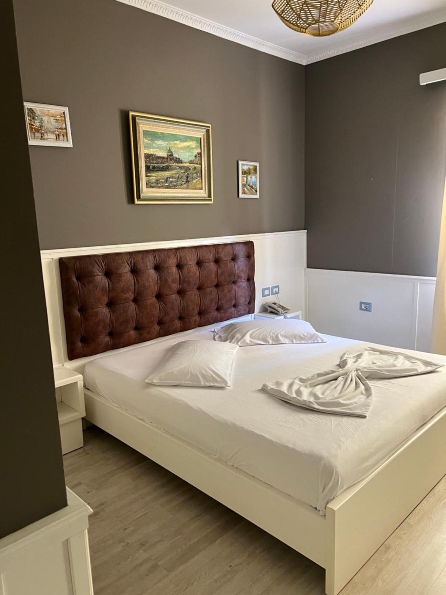 Hotel Kastria 地拉那 外观 照片